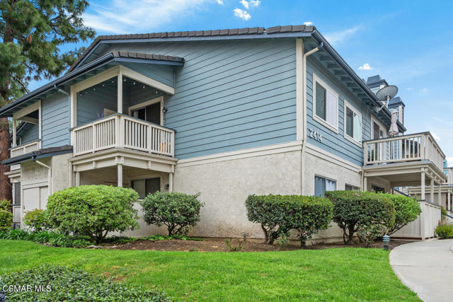 2414 Pleasant Way, Thousand Oaks CA: https://media.crmls.org/mediaz/9164f616-f952-43ce-8d6b-53d75a0cee8f.jpg