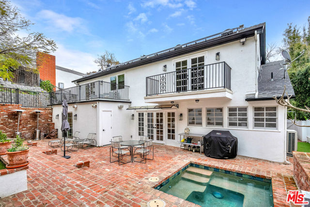 751 Westholme Avenue, Los Angeles CA: https://media.crmls.org/mediaz/9165ef1f-32a1-4d6b-817f-c73e88d2aa6a.jpg