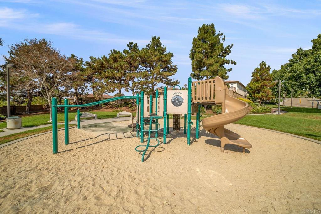 https://media.crmls.org/mediaz/9166786c-bc03-46dc-b37c-3a9711cc19ee.jpg?preset=X-Large