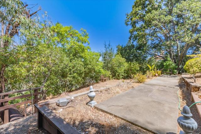 5824 Arboretum Drive, Los Altos CA: https://media.crmls.org/mediaz/9167bcb2-c1ba-4ea3-87e4-899c178e89bb.jpg