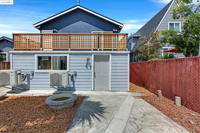 2906 Adeline St, Oakland CA: https://media.crmls.org/mediaz/916810b1-32ff-4721-b80b-999c71b654e5.jpg