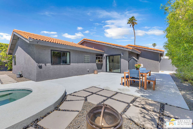 67795 Medano Road, Cathedral City CA: https://media.crmls.org/mediaz/9168b532-e6e1-409d-8f15-cd2398d1b9b6.jpg