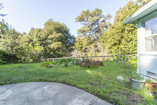 32551 Mill Creek Drive, Fort Bragg CA: https://media.crmls.org/mediaz/9168c8d1-5334-4261-b2de-53daa30ddedb.jpg