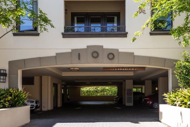100 1st Street, Los Altos CA: https://media.crmls.org/mediaz/916924ba-0541-41f8-8822-7209eac95b77.jpg