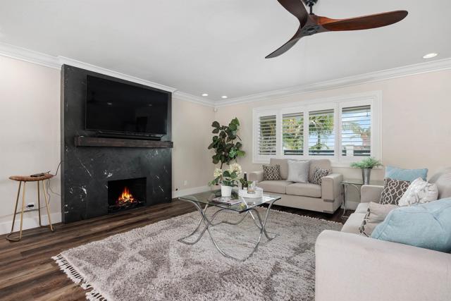 3984 Scott Dr., Carlsbad CA: https://media.crmls.org/mediaz/9169ac2e-7618-4802-bcd5-a9076abccc43.jpg
