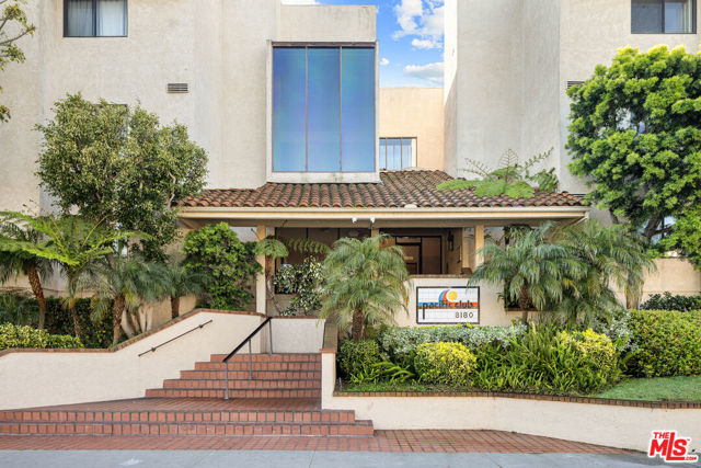 8180 Manitoba Street, Playa del Rey CA: https://media.crmls.org/mediaz/916a1f77-491a-4436-8e36-c690e0186bbd.jpg