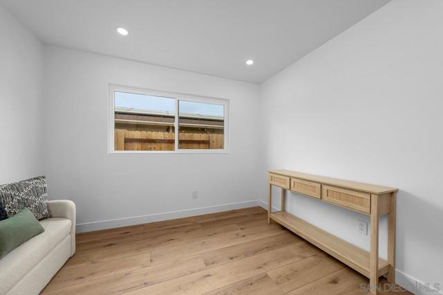 3297 Ashford, San Diego CA: https://media.crmls.org/mediaz/916a87c2-059a-425e-9cfc-4e3220d8c18f.jpg