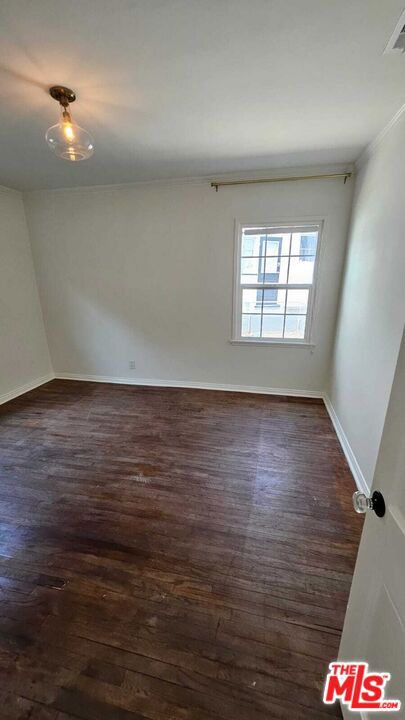 2615 W Edgehill, Los Angeles CA: https://media.crmls.org/mediaz/916b323f-4861-41e7-b1db-5d692981f371.jpg