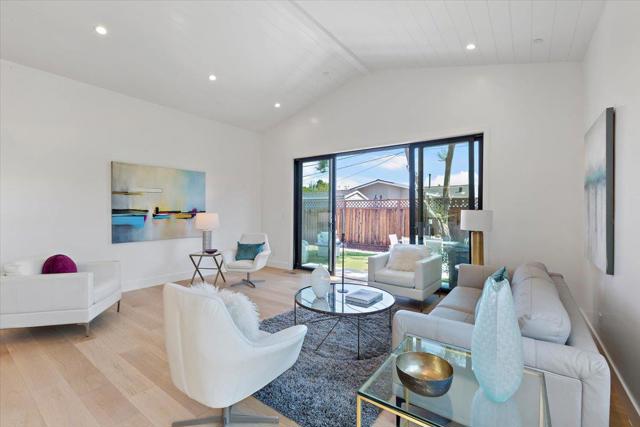 2572 Borax Drive, Santa Clara CA: https://media.crmls.org/mediaz/916b85bf-3cd2-4c51-a6cf-b7d5f65d5cd4.jpg