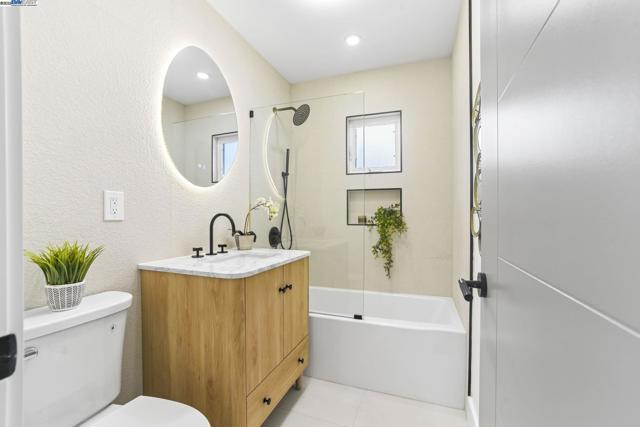 Image 39 of 60 For 1313 Kiely Blvd