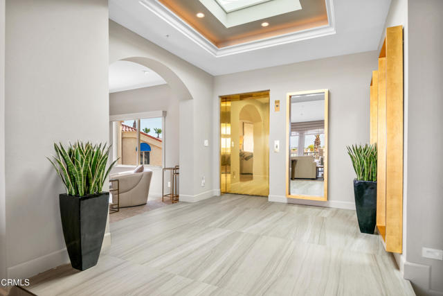 1758 Emerald Isle Way, Oxnard CA: https://media.crmls.org/mediaz/916ce1b5-51fc-4537-882f-6e6877bd668a.jpg
