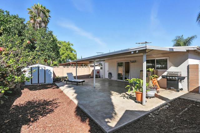 1622 Cherry Place, Escondido CA: https://media.crmls.org/mediaz/916cf22e-fd31-43b0-84cf-e4706e6209ec.jpg