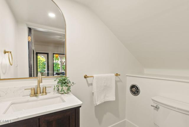 Detail Gallery Image 14 of 55 For 203 Oaklawn Ave, South Pasadena,  CA 91030 - 6 Beds | 5/2 Baths