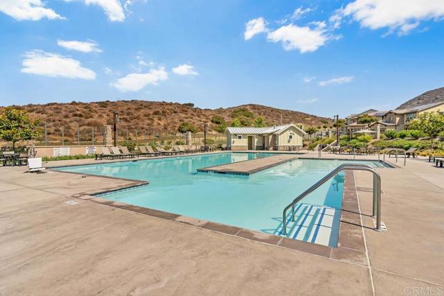 35805 E Shetland Hls, Fallbrook CA: https://media.crmls.org/mediaz/916e4c0c-2247-4b7f-a666-fc006021ae0c.jpg