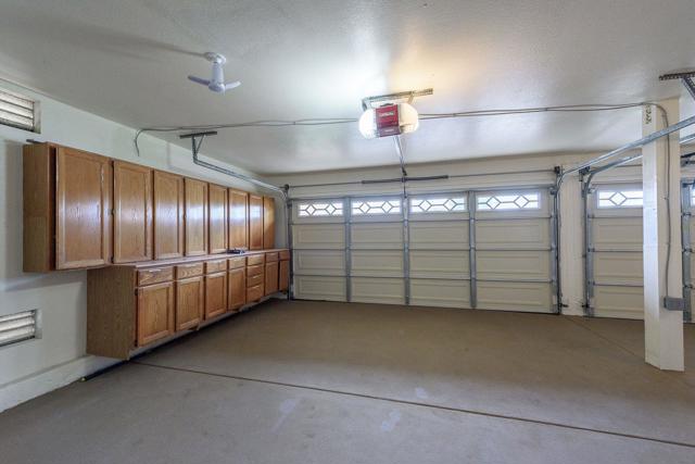 4515 Sculpture Court, Oceanside CA: https://media.crmls.org/mediaz/916eabfb-f6cf-4927-9cd1-9b0353bc5018.jpg