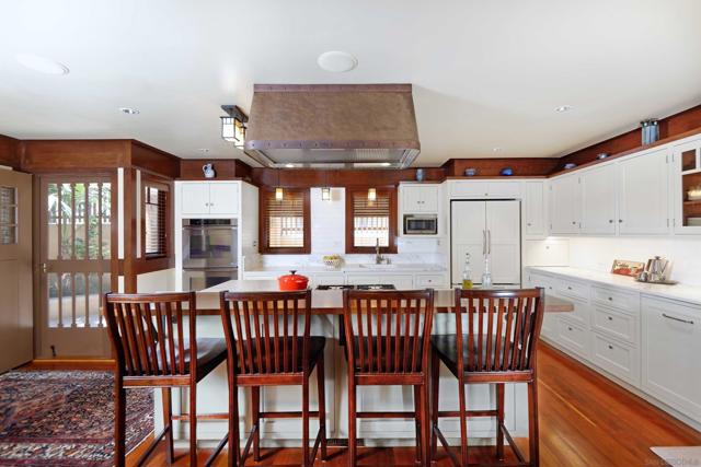 3574 7th Avenue, San Diego CA: https://media.crmls.org/mediaz/916ed859-6eb6-4f33-9b5f-dde46474a138.jpg