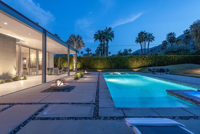 633 N Belardo Road, Palm Springs CA: https://media.crmls.org/mediaz/916eed87-32f8-46fd-8d38-be9989cc67e0.jpg