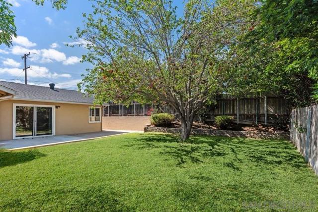 4413 Mount Castle Ave, San Diego CA: https://media.crmls.org/mediaz/916f2720-59a0-4385-8ddb-9c92c315d46c.jpg