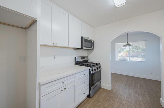 704 Oak Avenue, Greenfield CA: https://media.crmls.org/mediaz/916fb858-8e42-4478-ade3-40fe68e24e18.jpg