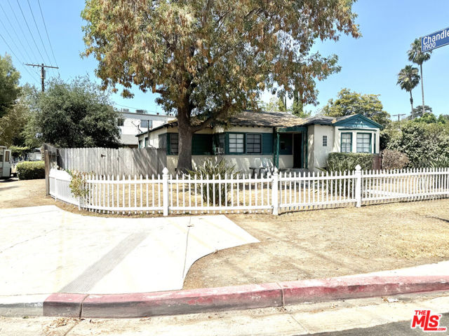 5405 Gentry Avenue photo 1