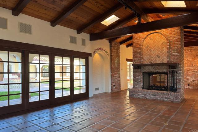 Detail Gallery Image 13 of 63 For 5443 Calzada Del Bosque, Rancho Santa Fe,  CA 92067 - 4 Beds | 3/1 Baths