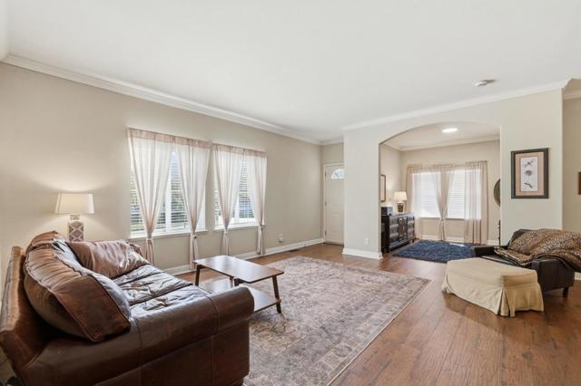 491 Mill Pond Drive, San Jose CA: https://media.crmls.org/mediaz/91712fb0-be65-40b6-ba77-ca0c77651870.jpg