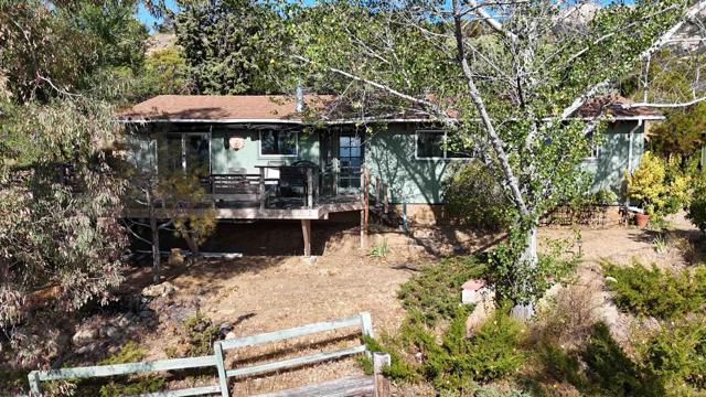 38281 Western Hills Drive, Anza CA: https://media.crmls.org/mediaz/91719b78-2eef-4074-9f73-99f9bdc2644c.jpg