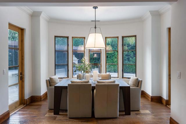 8 Reyna Place, Menlo Park CA: https://media.crmls.org/mediaz/91743412-c157-4757-bbd3-5aa4ffddc612.jpg