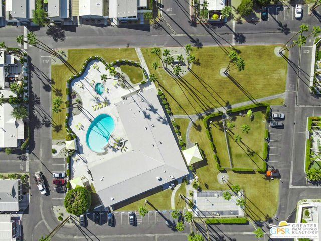 112 Pali Drive, Palm Springs CA: https://media.crmls.org/mediaz/9174e4c9-a710-4b66-8797-b9b7a9cd6f43.jpg