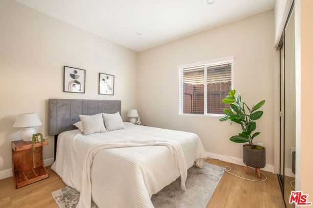 1016 S Bundy Drive, Los Angeles CA: https://media.crmls.org/mediaz/9175b14a-3aa3-48c5-8c67-cbdaf64a1dc5.jpg