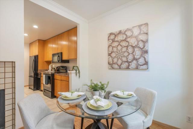 4250 El Camino Real, Palo Alto CA: https://media.crmls.org/mediaz/91760c9a-4853-4687-a502-0cea5745301d.jpg