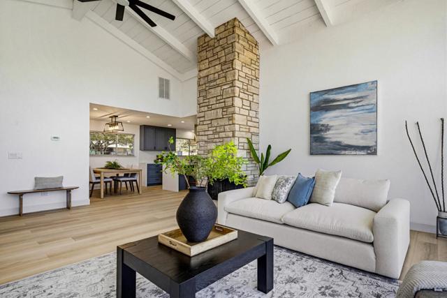 Image 10 of 36 For 25485 Via Paloma