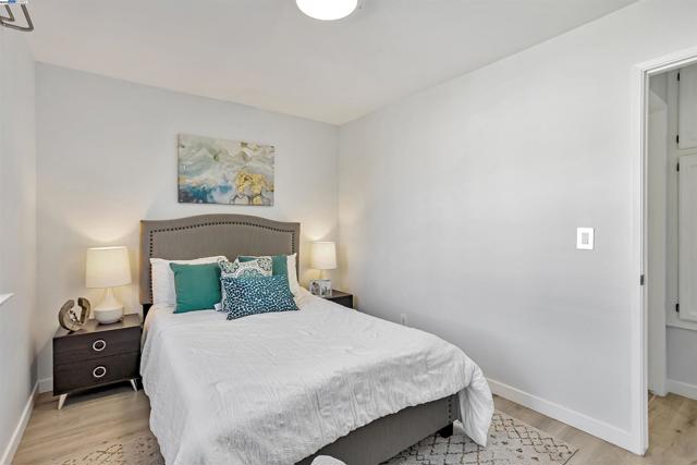 427 Summerwood Dr, Fremont CA: https://media.crmls.org/mediaz/91765cd3-1f96-482b-95e9-1bb152bd3f1b.jpg