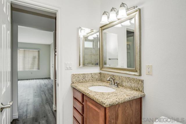 Image 21 of 25 For 4737 34th St  Unit #7