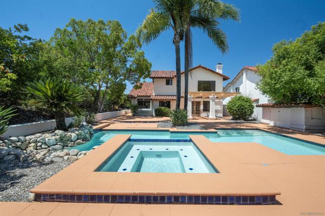 16205 Via Embeleso, San Diego CA: https://media.crmls.org/mediaz/917752dc-38f2-476d-be22-245b98affd11.jpg