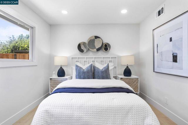 4650 Regina Ln, Concord CA: https://media.crmls.org/mediaz/9177c8c9-c732-405b-a811-dc572e3f364f.jpg