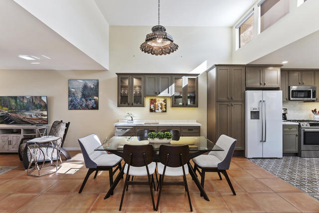 Image 4 of 31 For 48624 Moon Terrace Lane