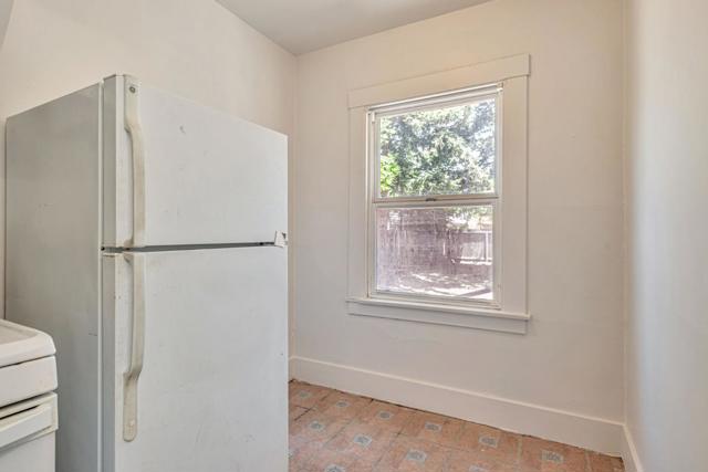 141 Clinton Street, Redwood City CA: https://media.crmls.org/mediaz/9177f97b-c4a6-4b33-a04f-094861309a98.jpg
