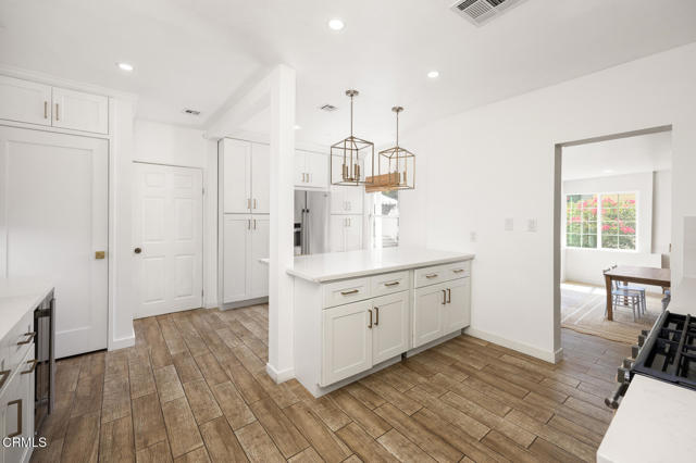 Detail Gallery Image 15 of 43 For 3408 Las Palmas Ave, Glendale,  CA 91208 - 3 Beds | 2 Baths