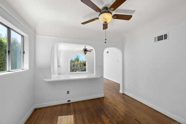 3527 Mississippi St, San Diego CA: https://media.crmls.org/mediaz/9179d605-55cf-49ff-93b2-fccfc3c5cb17.jpg