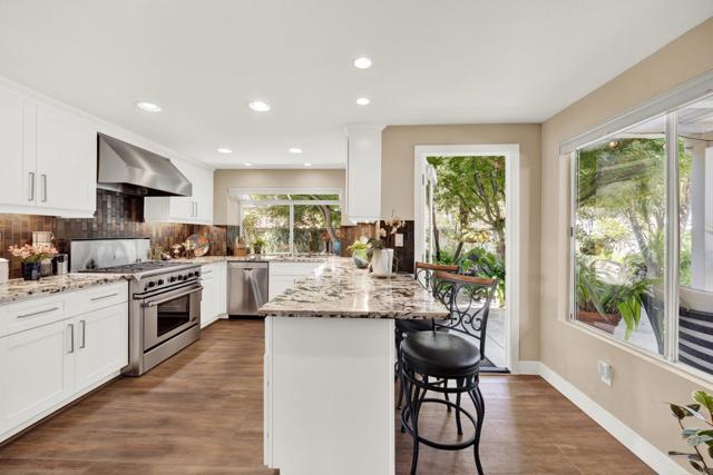 Detail Gallery Image 23 of 69 For 5071 Nighthawk Way, Oceanside,  CA 92056 - 3 Beds | 2/1 Baths