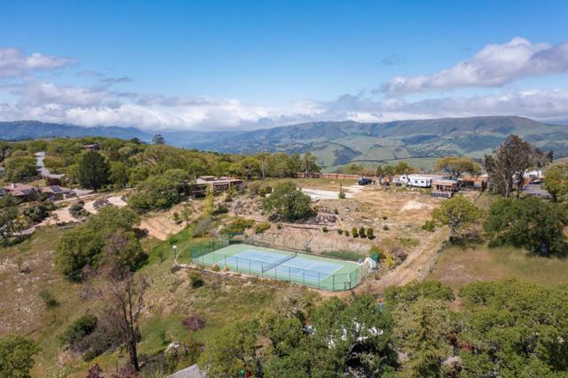 35000 Sky Ranch Road, Carmel Valley CA: https://media.crmls.org/mediaz/917a89f0-4998-4b42-b93d-111710e6f657.jpg