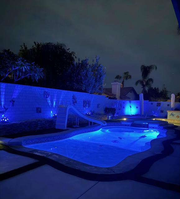 73620 Heatherwood Drive Drive, Palm Desert CA: https://media.crmls.org/mediaz/917a906e-cdf5-4703-bc1b-c40face34196.jpg