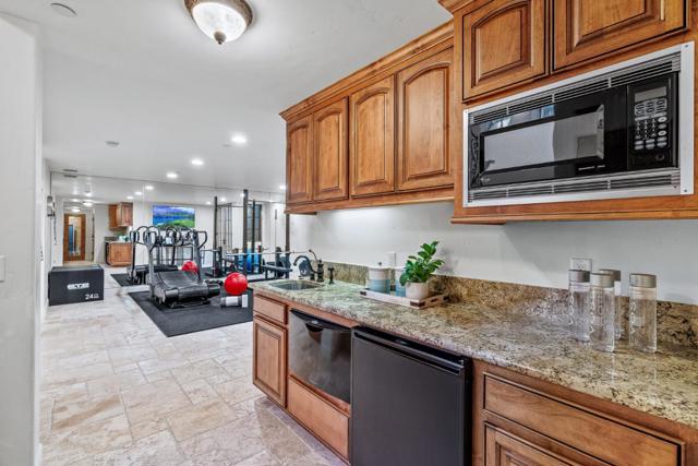 11860 Francemont Drive, Los Altos Hills CA: https://media.crmls.org/mediaz/917ab070-5a20-42bf-b0e7-08e9c31658ed.jpg