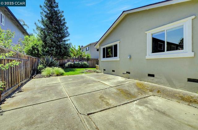 3958 W Las Positas Blvd, Pleasanton CA: https://media.crmls.org/mediaz/917d3713-9999-40a2-8099-f897b42f1135.jpg