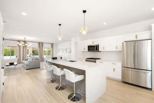 836 Mira Grande, Palm Springs, CA 92262
