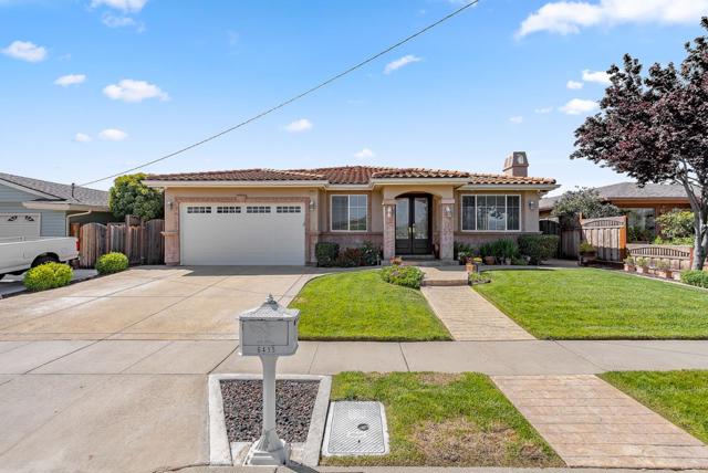6415 Moores Avenue, Newark CA: https://media.crmls.org/mediaz/917fd5b6-9cd2-4717-8bde-32ec43e8d810.jpg