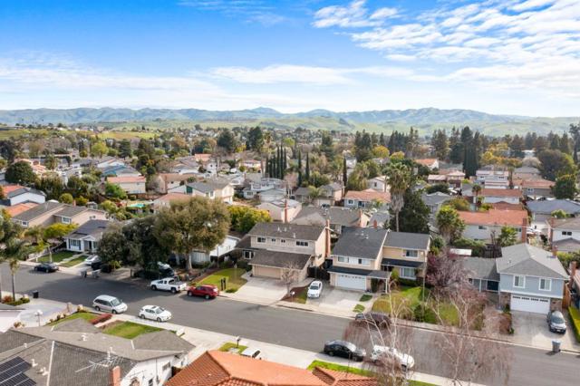 4668 Park Arcadia Drive, San Jose CA: https://media.crmls.org/mediaz/91803982-feb8-4509-b79c-e16336b11b63.jpg