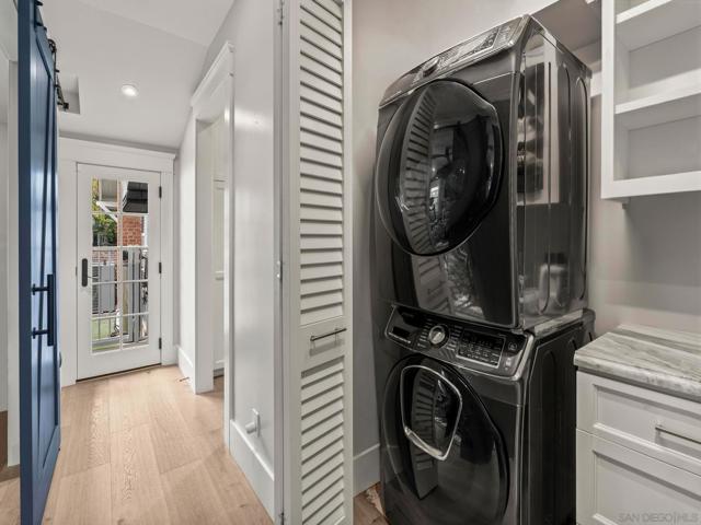 1027 G Ave, Coronado CA: https://media.crmls.org/mediaz/9180aaf1-87d5-4f18-b439-2d4e54f8e2a8.jpg