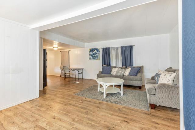 500 W 10 Street, Gilroy CA: https://media.crmls.org/mediaz/91815ba4-9070-4f80-90cb-0d0673fafc27.jpg
